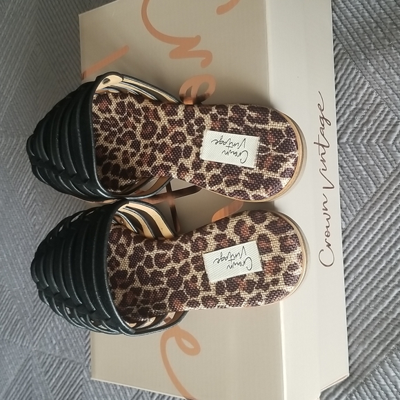 Black mule - Picture 4 of 5